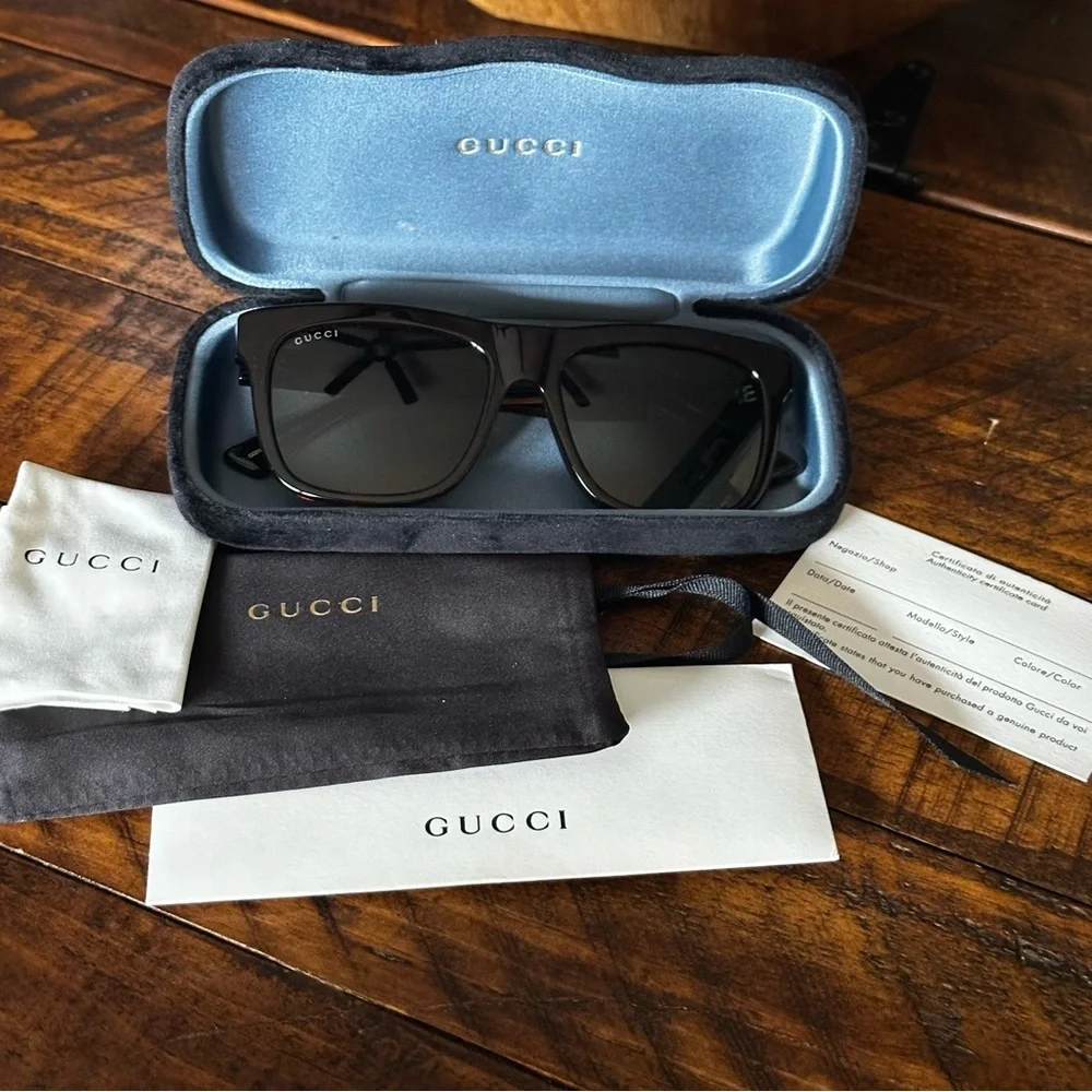 NEW GUCCI - GG0158SN Tortoise Unisex Sunglasses Authentic 54mm lens width